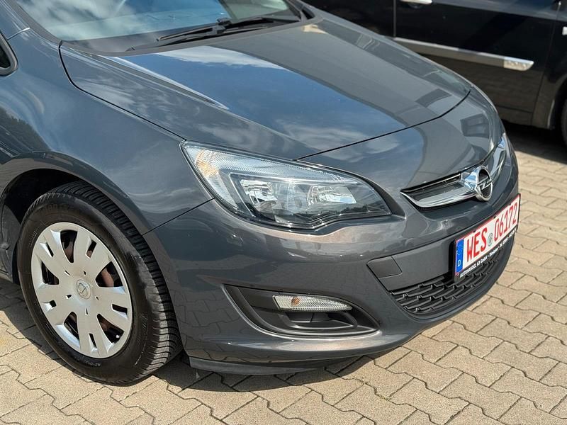 Gebraucht Opel Astra 116 PS (85 kW) 2016 Grau Kombi