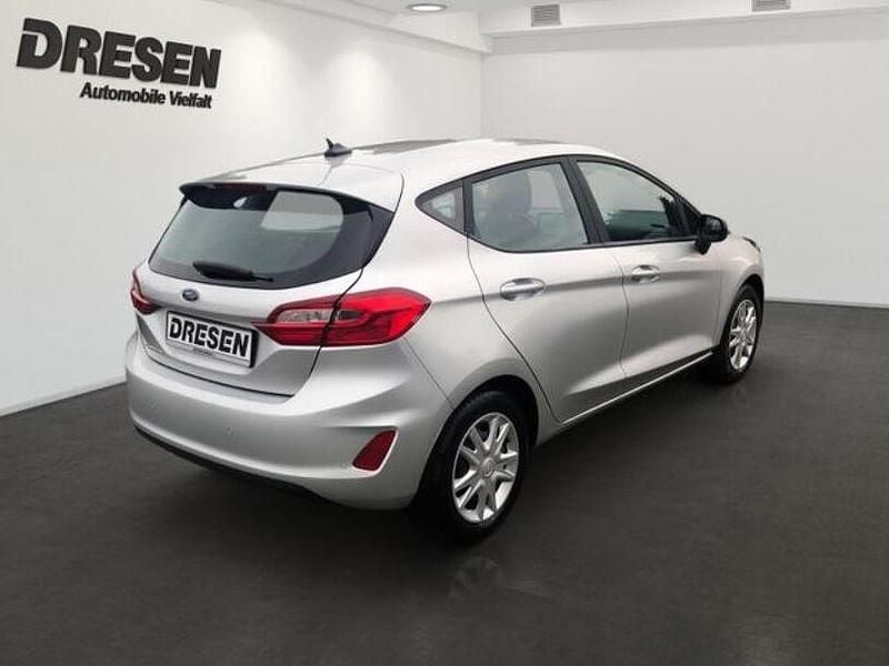 Gebraucht Ford Fiesta Cool & Connect 101 PS (74 kW) 2022 Silber Kleinwagen