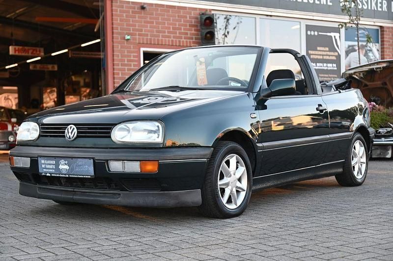 Grün Gebraucht 1996 VW Golf Cabriolet Cabrio | 5.990 € - Bild 1/4