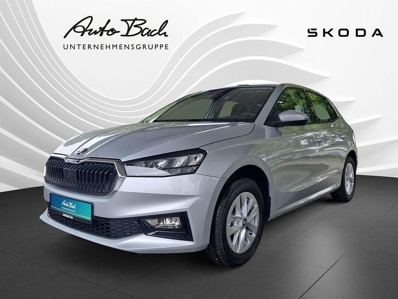 Silber (brilliantsilber metallic) Gebraucht 2025 Skoda Fabia Selection Kleinwagen | 18.970 € (Fairer Preis) - Bild 1/4