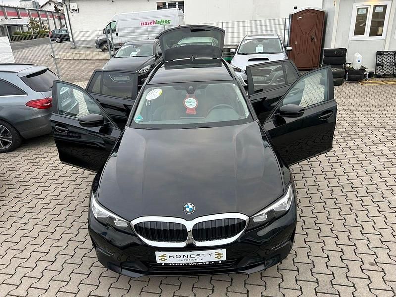 Gebraucht BMW 318 Advantage 150 PS (110 kW) 2022 Schwarz Kombi