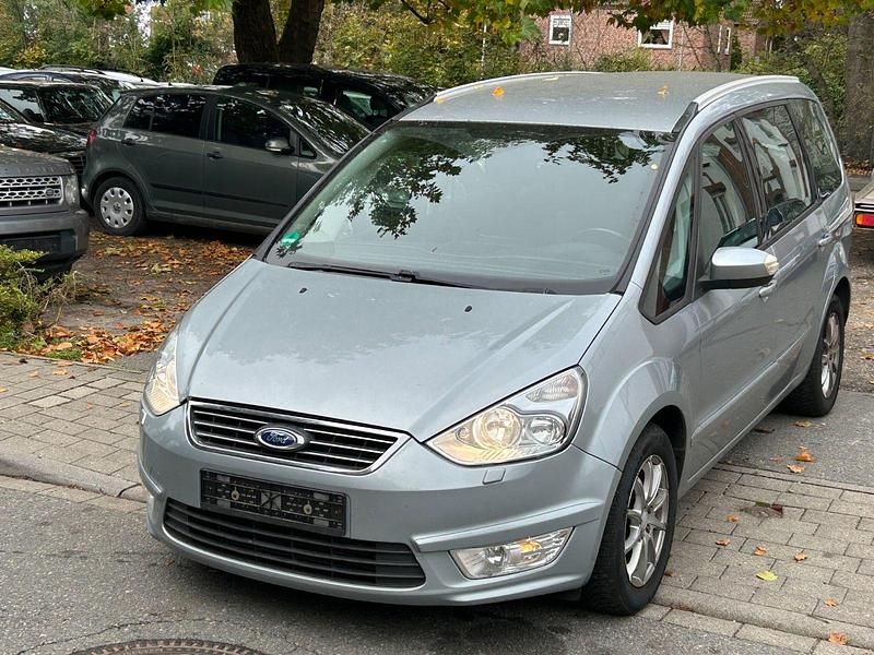 Gebraucht Ford Galaxy Trend 140 PS (102 kW) 2010 Silber Van / Kleinbus