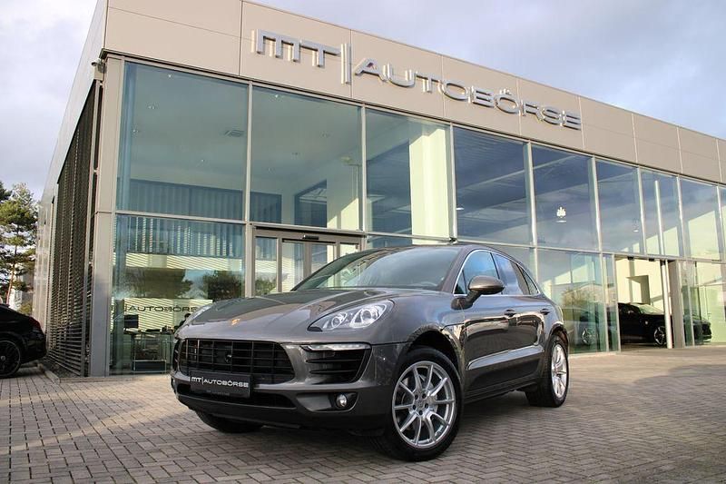 Achatgrau Gebraucht 2014 Porsche Macan S SUV | 28.900 € (Fairer Preis) - Bild 1/4