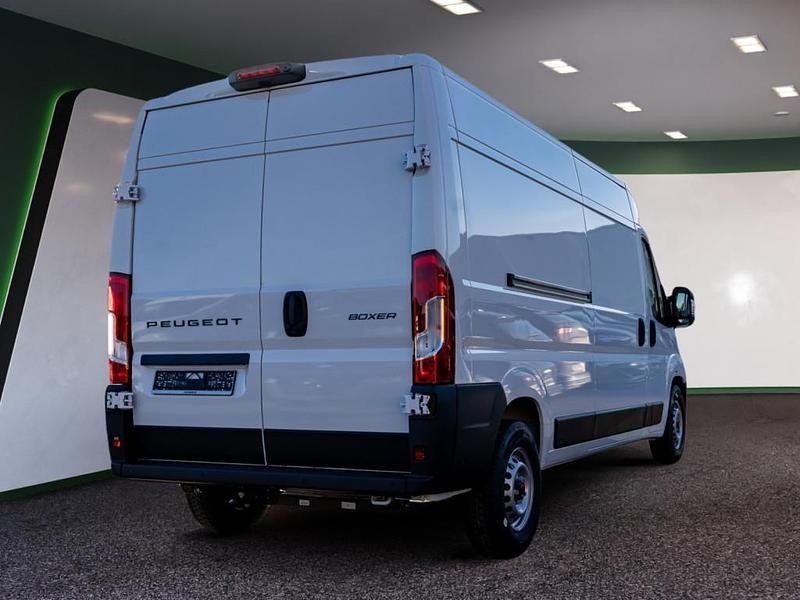 Neu Peugeot Boxer 140 PS (102 kW) 2025 Weiss / kaolin weiss Van