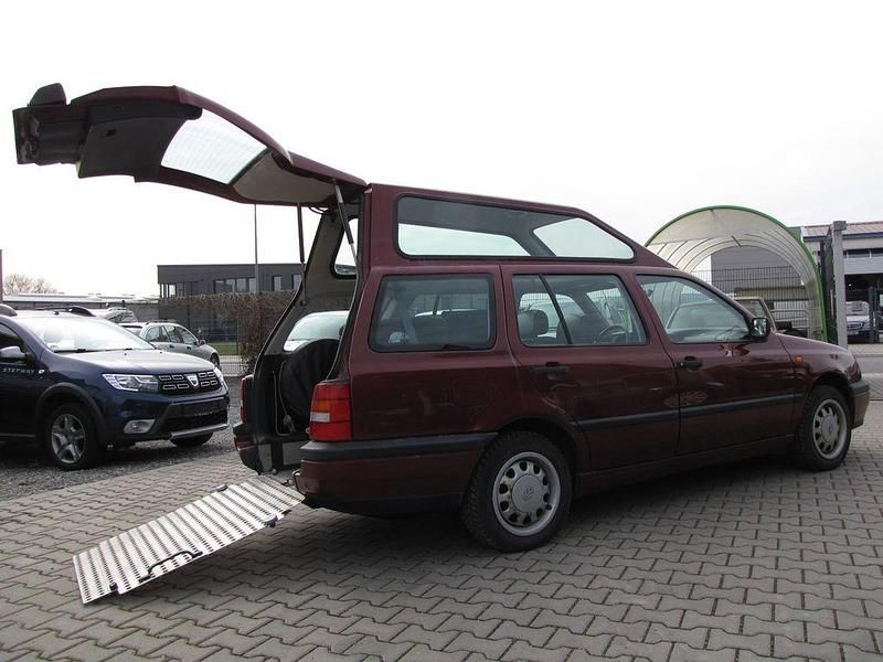 Gebraucht VW Golf III 90 PS (66 kW) 1995 Rot Limousine