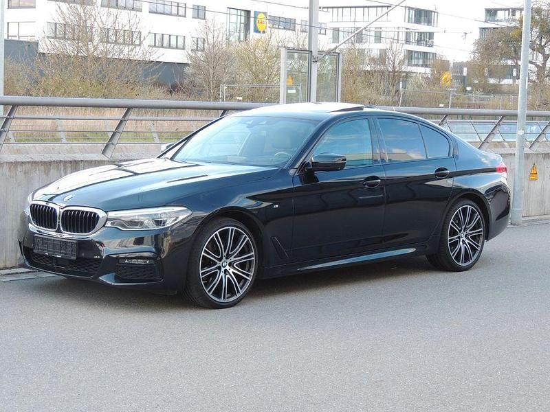 Gebraucht BMW 530 Performance 265 PS (194 kW) 2019 Black sapphire metallic Limousine