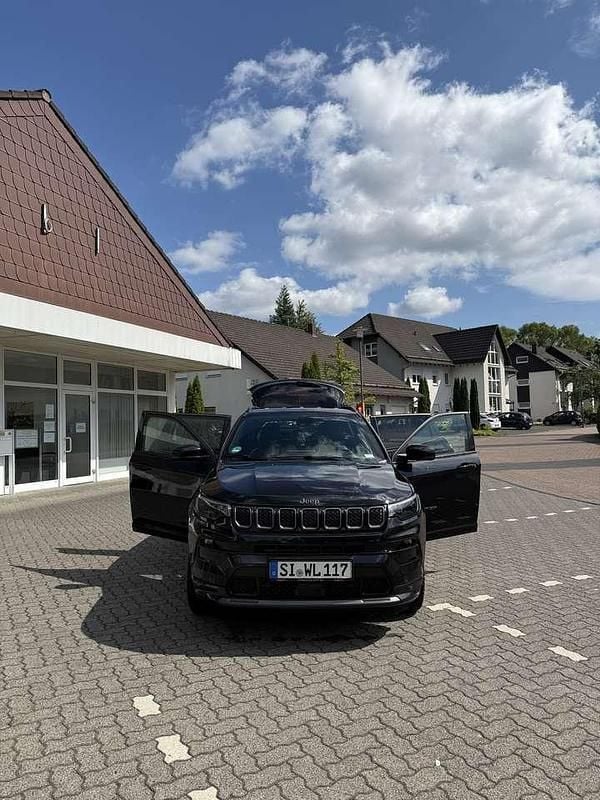 Schwarz Gebraucht 2023 Jeep Compass SUV | 26.600 € (Fairer Preis) - Bild 1/4