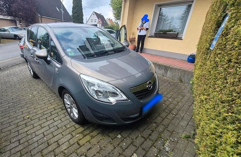 Usata Opel Meriva 2013 Grigio Monovolume