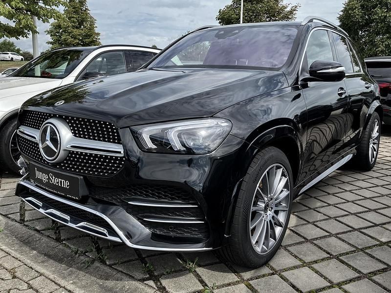 Metalliclack obsidianschwarz Gebraucht 2022 Mercedes GLE350 SUV | 59.377 € - Bild 1/4