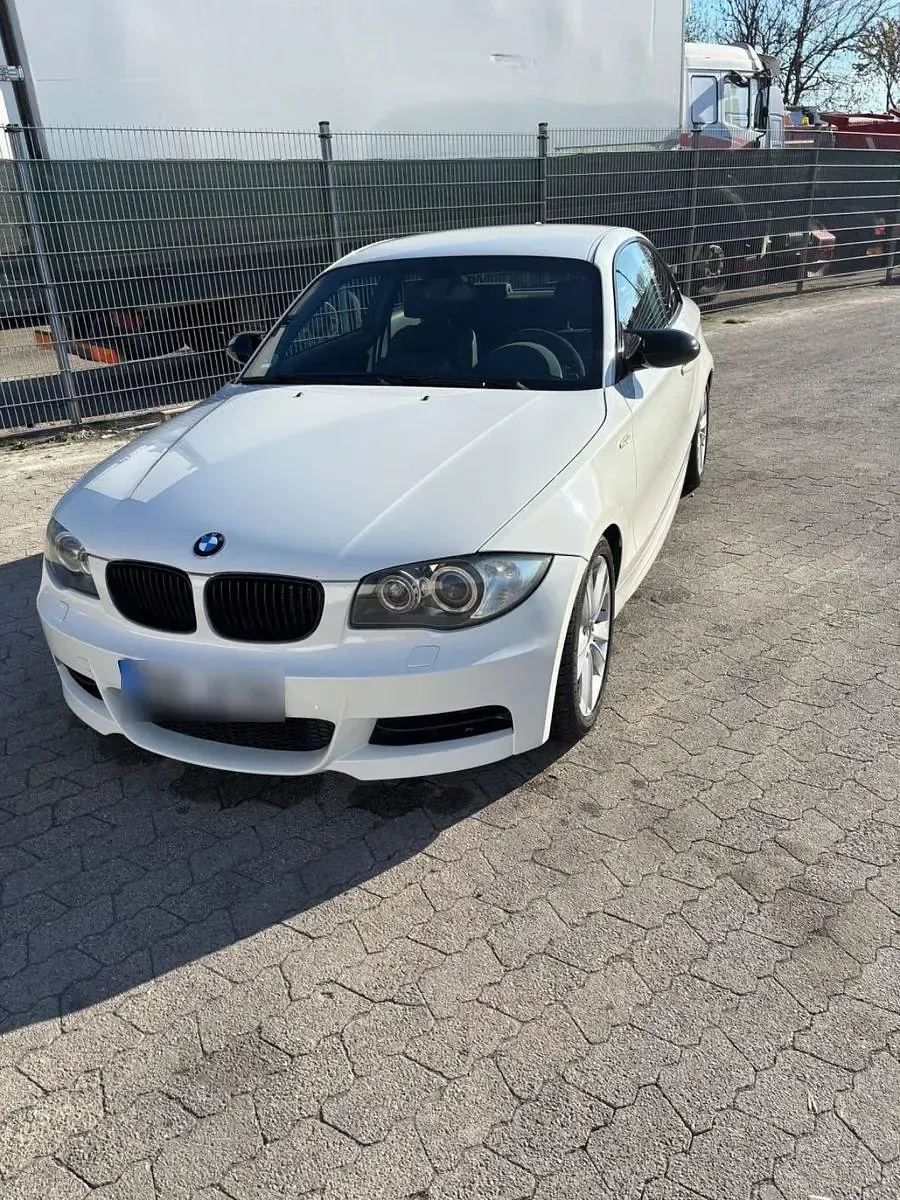 Używany BMW 125 Coupé M Performance 218 KM (160 kW) 2007 Biały Coupe