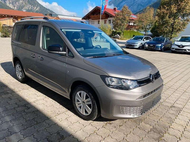 Beige Neu 2025 VW Caddy R Van / Kleinbus | 31.900 € (Superpreis) - Bild 1/4