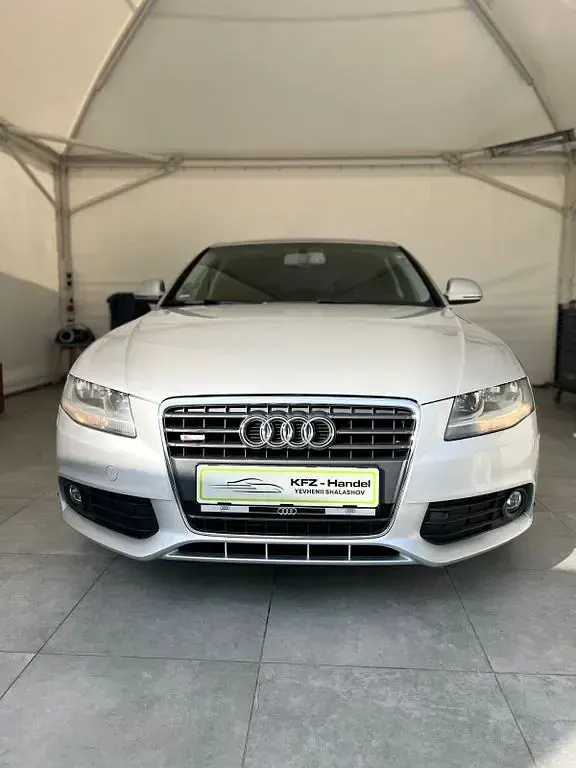 Używany Audi A4 Attraction 179 KM (131 kW) 2008 Srebrny Sedan/Limuzyna