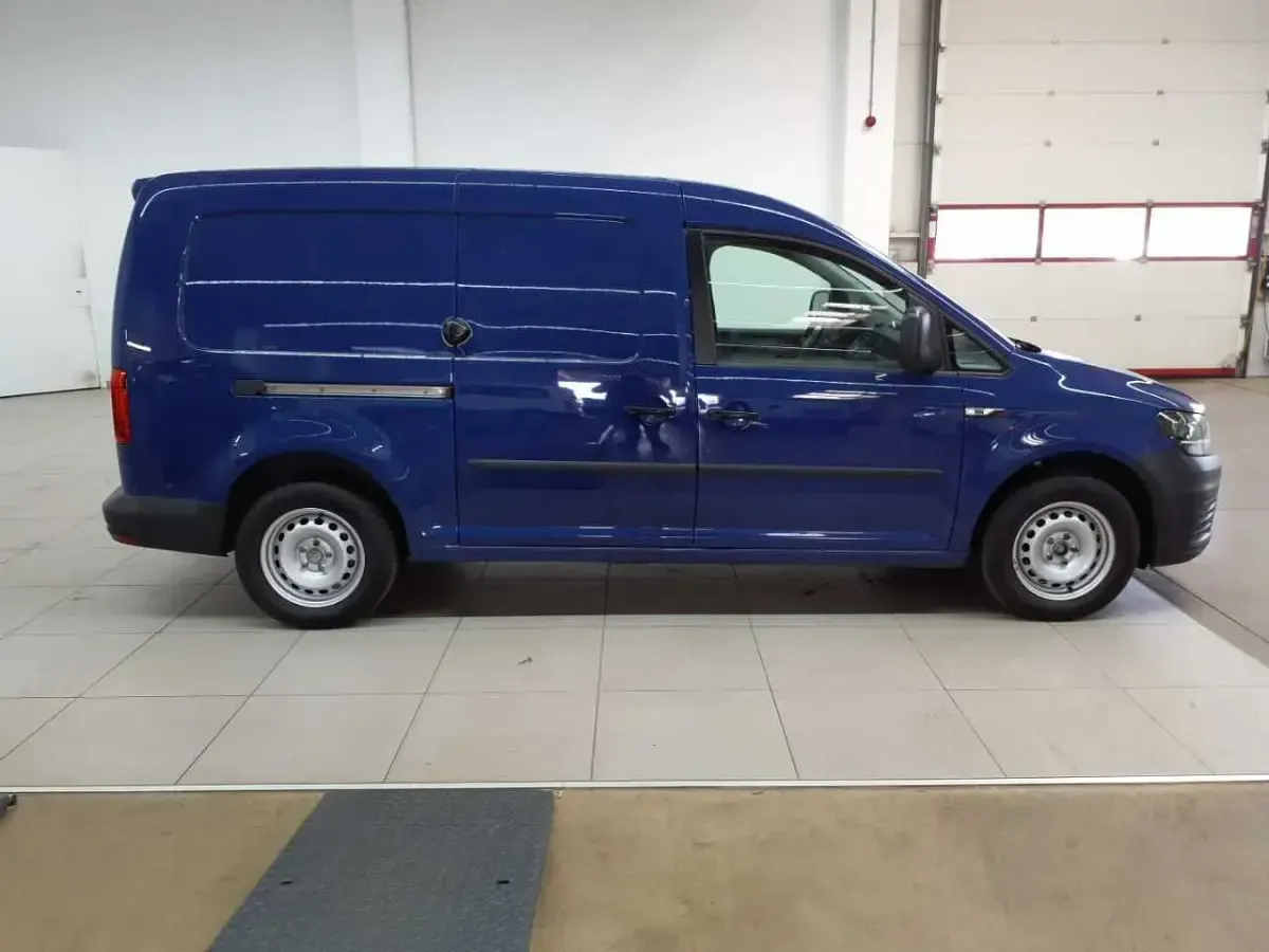 Second-hand VW Caddy Maxi 110 CP (80 kW) 2020 Albastru Monovolum