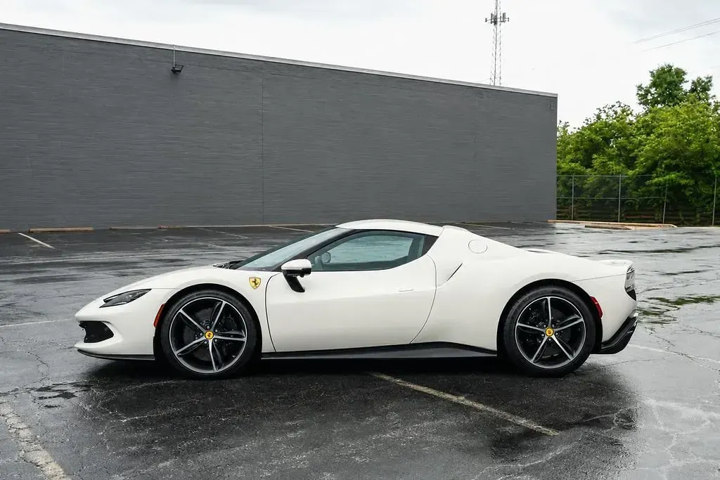 Gebraucht Ferrari 296 829 PS (609 kW) 2024