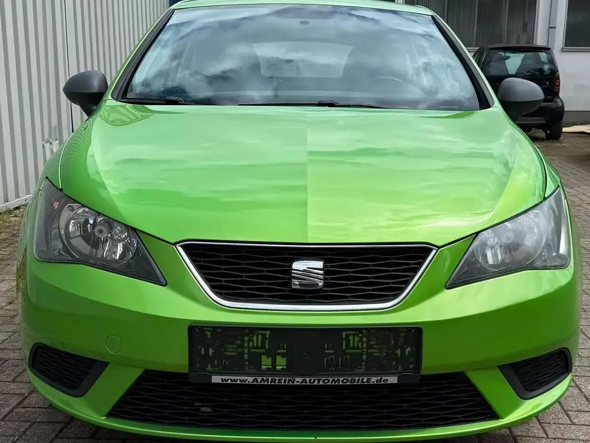Gebraucht Seat Ibiza Reference 69 PS (50 kW) 2013 "lima" gr}n Kleinwagen