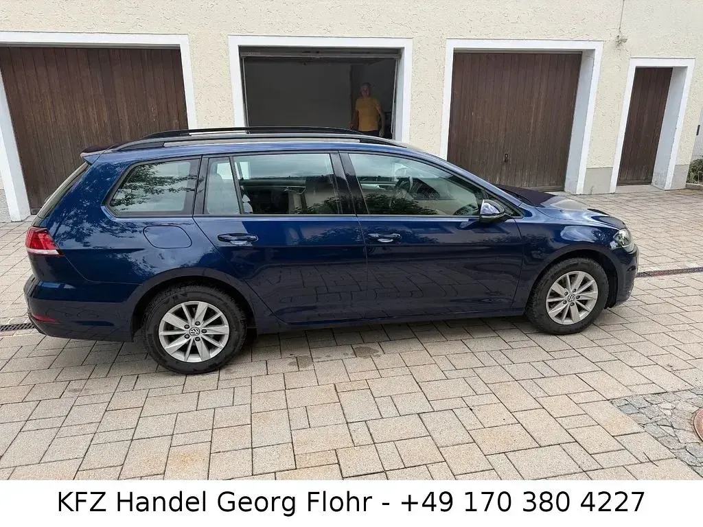 Gebraucht VW Golf VII Trendline 116 PS (85 kW) 2020 Blau Kombi
