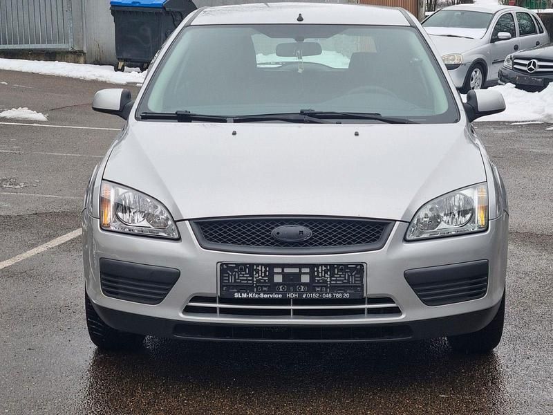 Gebraucht Ford Focus Fun X 116 PS (85 kW) 2007 Silber Kombi