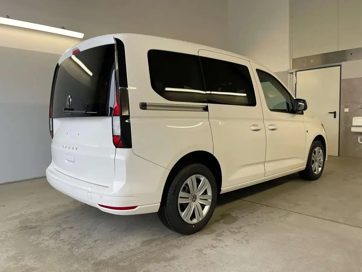 Neu VW Caddy 116 PS (85 kW) 2025 [b4b4] candy white [b4b4] candy white Van / Kleinbus