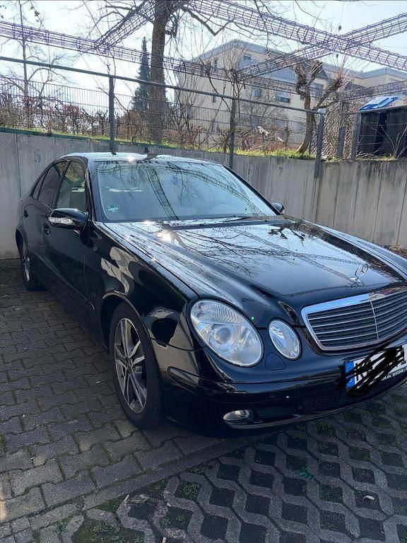 Gebraucht Mercedes E350 Avantgarde 272 PS (200 kW) 2006 Beige Limousine