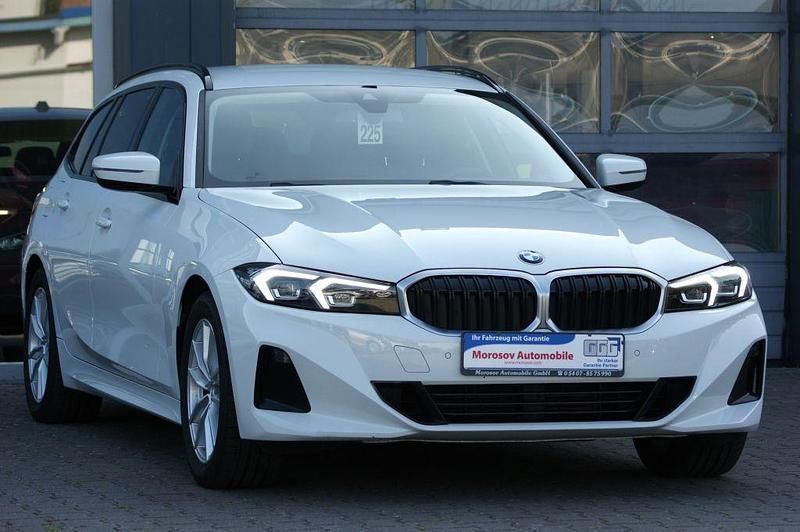 Gebraucht BMW 318 Shadowline 150 PS (110 kW) 2023 Weiß Kombi