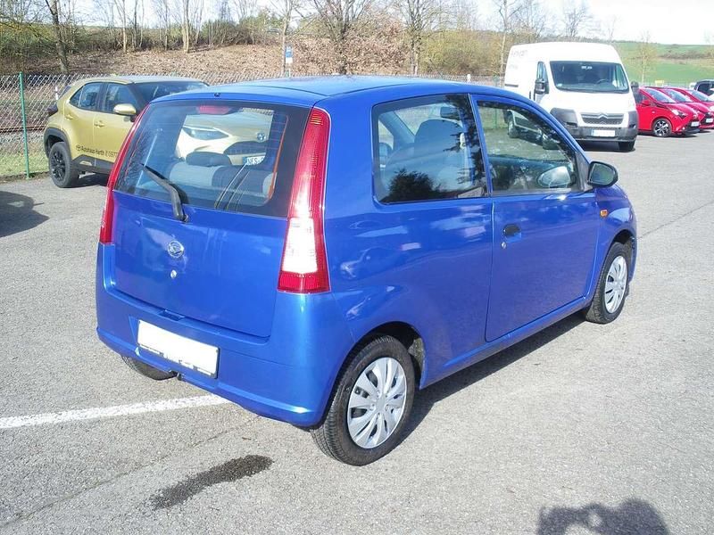 Gebraucht Daihatsu Cuore Plus 58 PS (42 kW) 2006 Blau Kleinwagen
