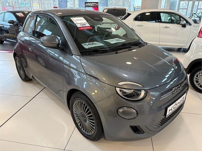 Grau Gebraucht 2022 Fiat 500e Kleinwagen | 19.900 € (Fairer Preis) - Bild 1/3
