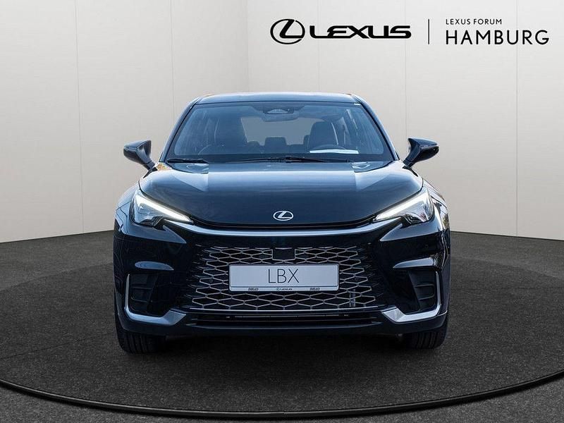 Neu Lexus LBX 136 PS (100 kW) 2026 Schwarz SUV