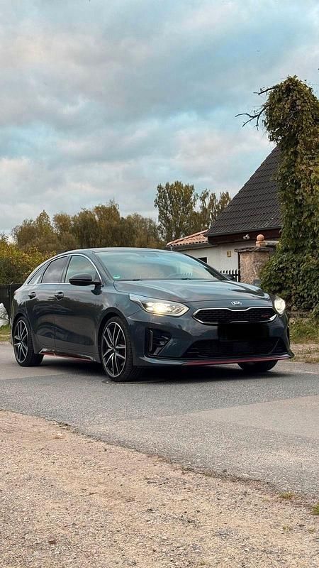 Gebraucht Kia ProCeed GT 204 PS (150 kW) 2020 Grau Kombi