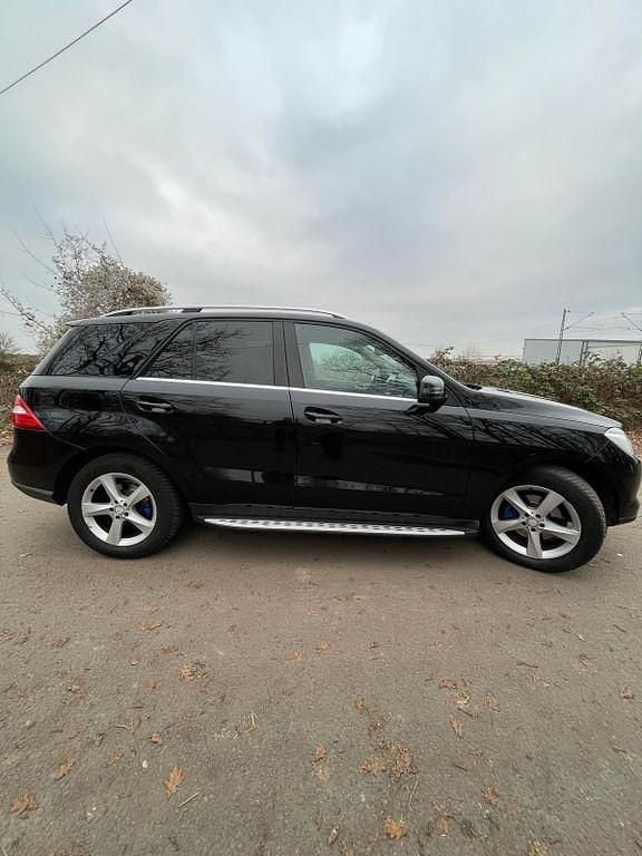 Schwarz Gebraucht 2014 Mercedes ML250 SUV | 16.300 € (Fairer Preis) - Bild 1/4