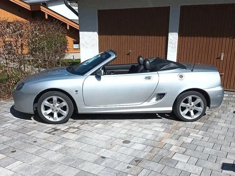 Second-hand MG TF 136 CP (100 kW) 2004 Argintiu Cabrio