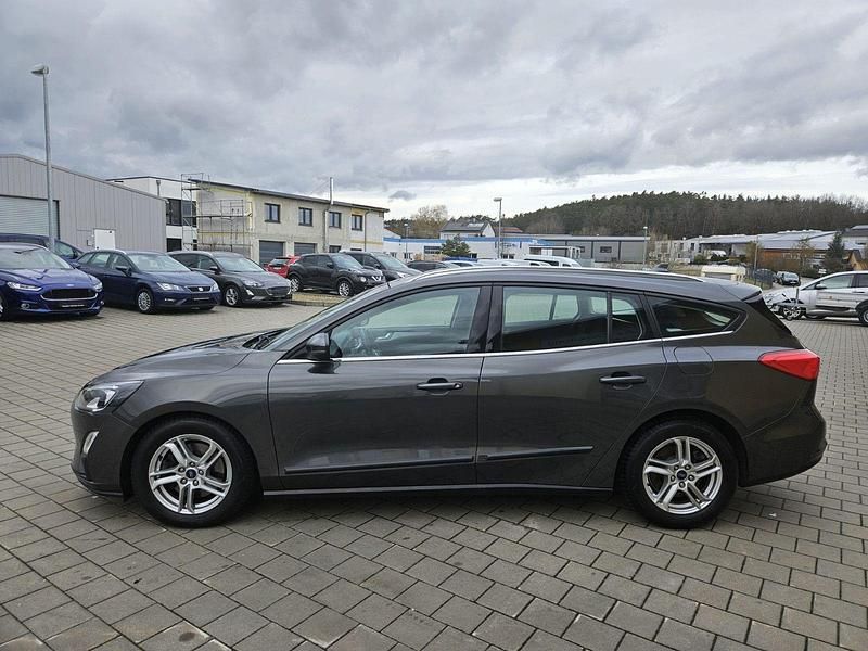 Gebraucht Ford Focus Cool & Connect 120 PS (88 kW) 2020 Grau Kombi
