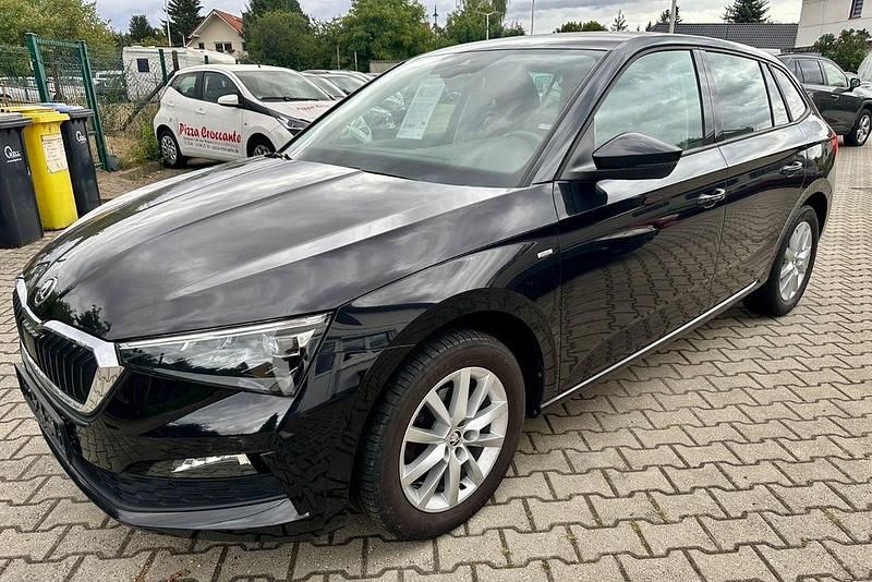 Schwarz Gebraucht 2020 Skoda Scala Drive Kleinwagen | 17.500 € (Fairer Preis) - Bild 1/4