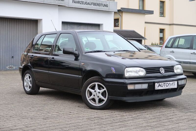 Schwarz Gebraucht 1996 VW Golf III Limousine | 1.350 € (Guter Preis) - Bild 1/4