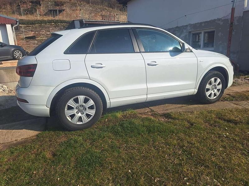 Gebraucht Audi Q3 Design 170 PS (125 kW) 2012 Weiß SUV