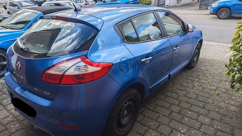 Gebraucht Renault Mégane Initiale Paris 116 PS (85 kW) 2014 Blau Limousine