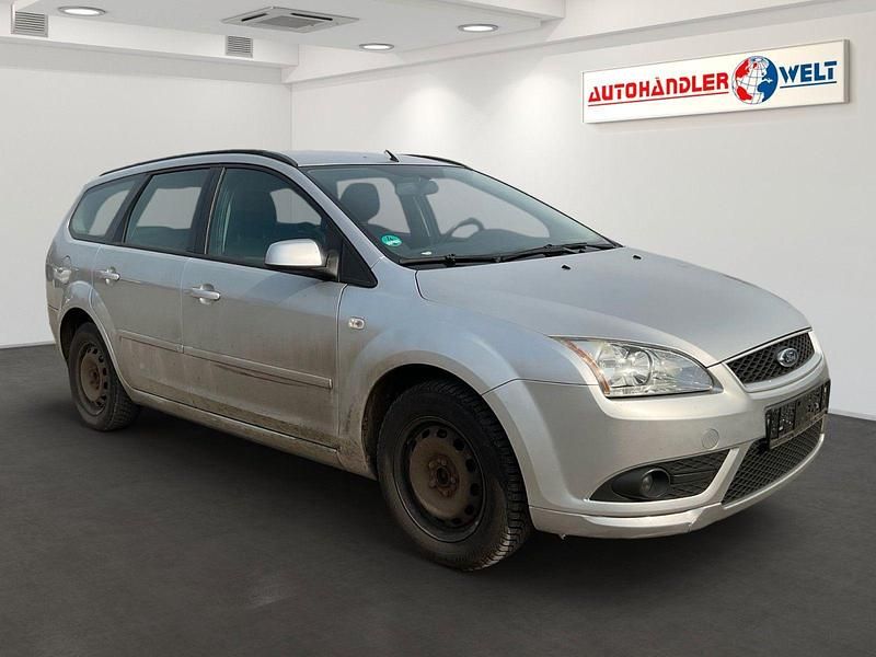 Gebraucht Ford Focus Style 116 PS (85 kW) 2007 Silber Kombi