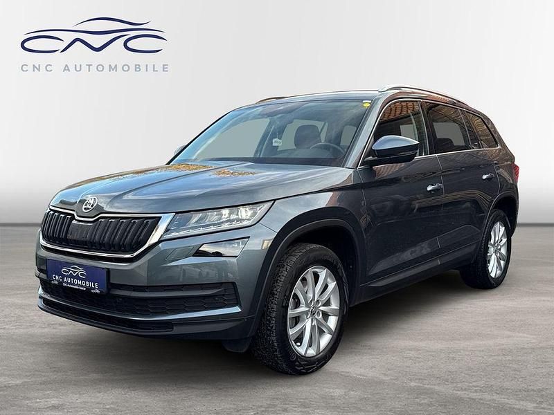 Grau Gebraucht 2020 Skoda Kodiaq Style SUV | 23.990 € (Guter Preis) - Bild 1/4