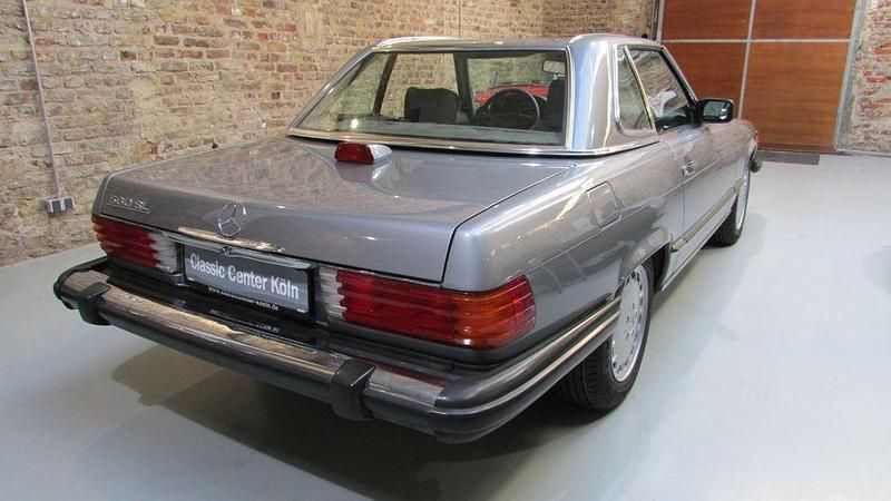 Gebraucht Mercedes 560 231 PS (169 kW) 1987 Grau Cabrio