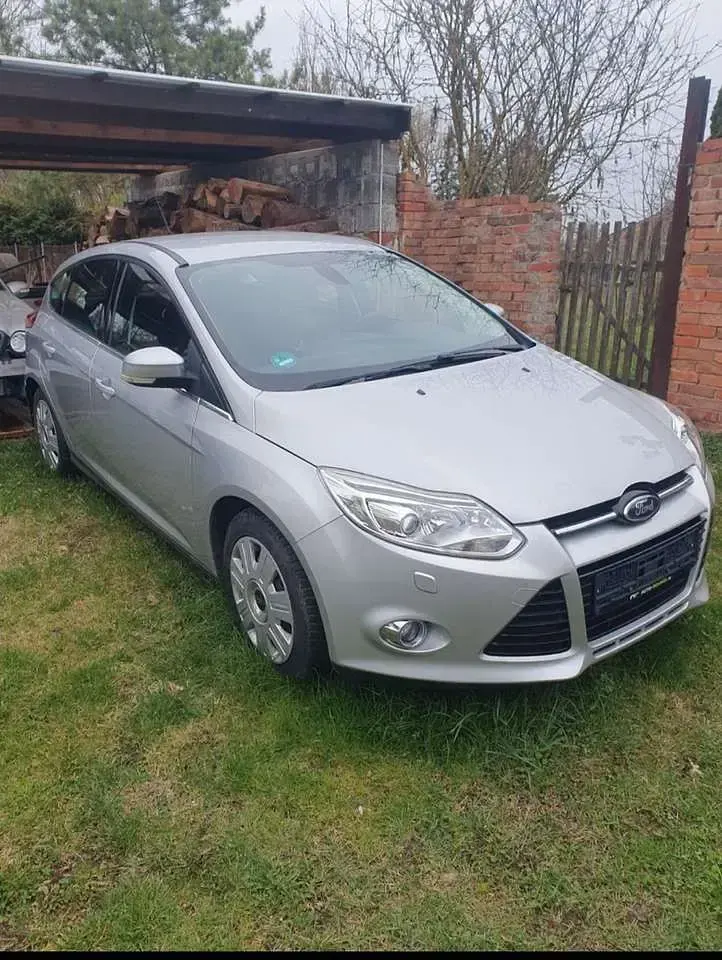 Brugt Ford Focus Titanium 150 HK (110 kW) 2011 Hatchback