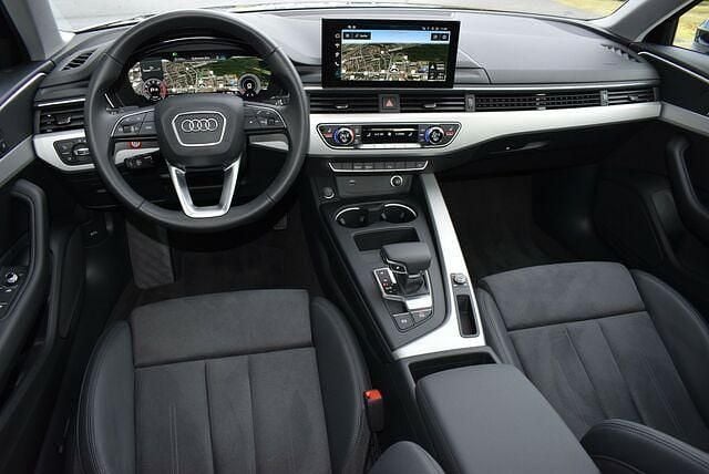 Gebraucht Audi A4 Advanced 150 PS (110 kW) 2024 Mythosschwarz metallic Kombi
