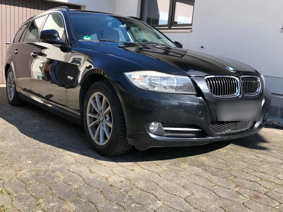 Gebraucht BMW 316 142 PS (104 kW) 2010 Schwarz Kombi
