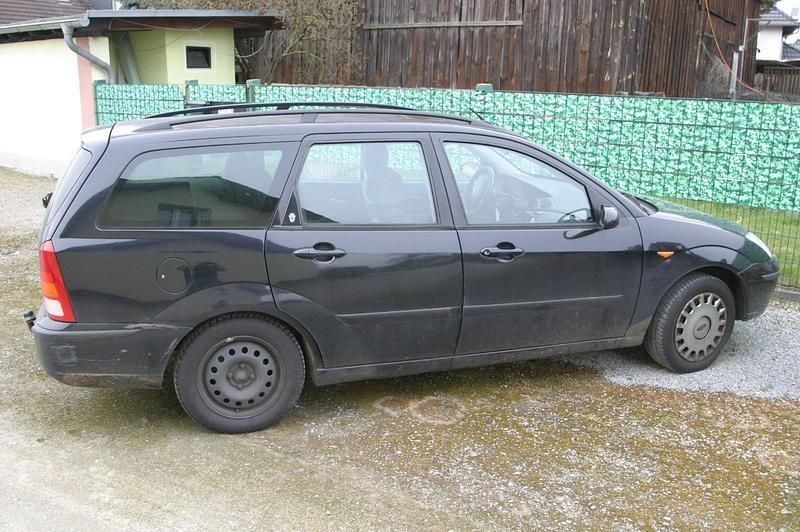 Gebraucht Ford Focus 96 PS (70 kW) 2003 Kombi