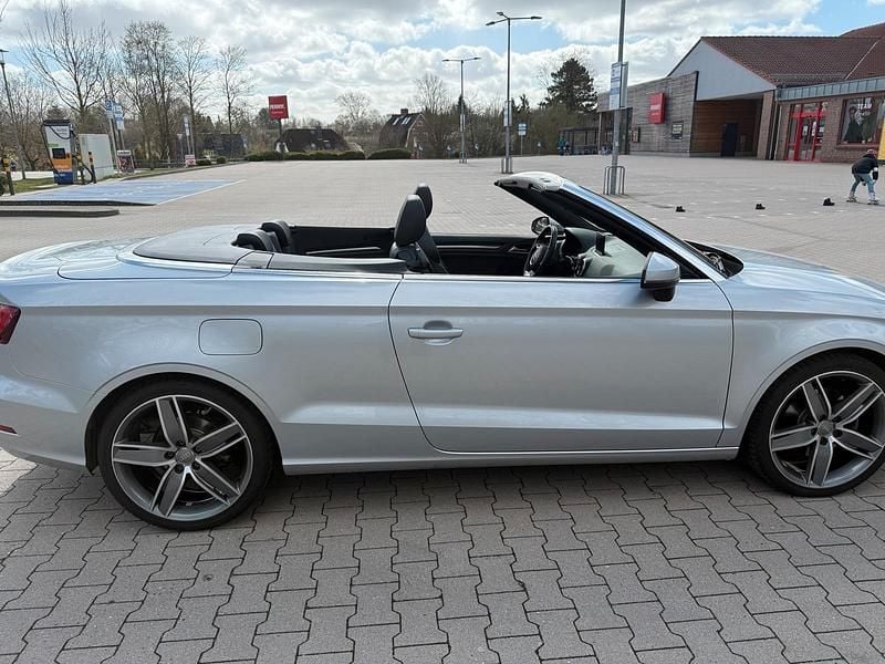 Gebraucht Audi A3 Cabriolet Ambition 180 PS (132 kW) 2015 Silber Cabrio