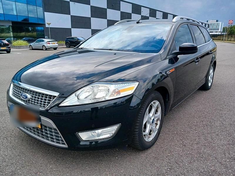 Gebraucht Ford Mondeo 145 PS (106 kW) 2010 Schwarz Kleinwagen