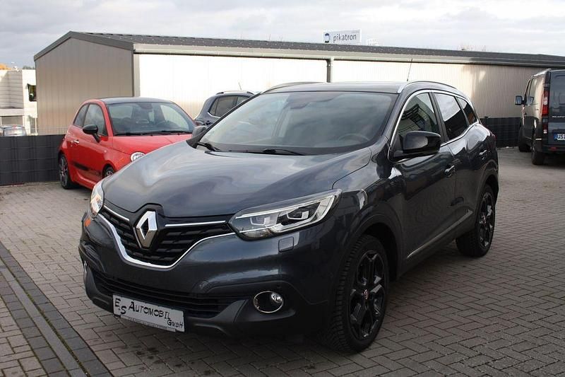 Grau Gebraucht 2017 Renault Kadjar Crossborder SUV | 13.999 € (Fairer Preis) - Bild 1/4
