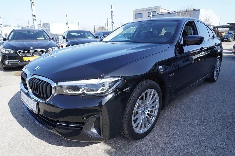 Gebraucht BMW 530e 184 PS (135 kW) 2023 Schwarz Limousine