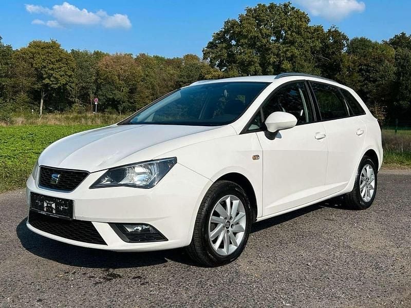 Weiß Gebraucht 2015 Seat Ibiza ST Sun Kombi | 3.790 € (Fairer Preis) - Bild 1/4