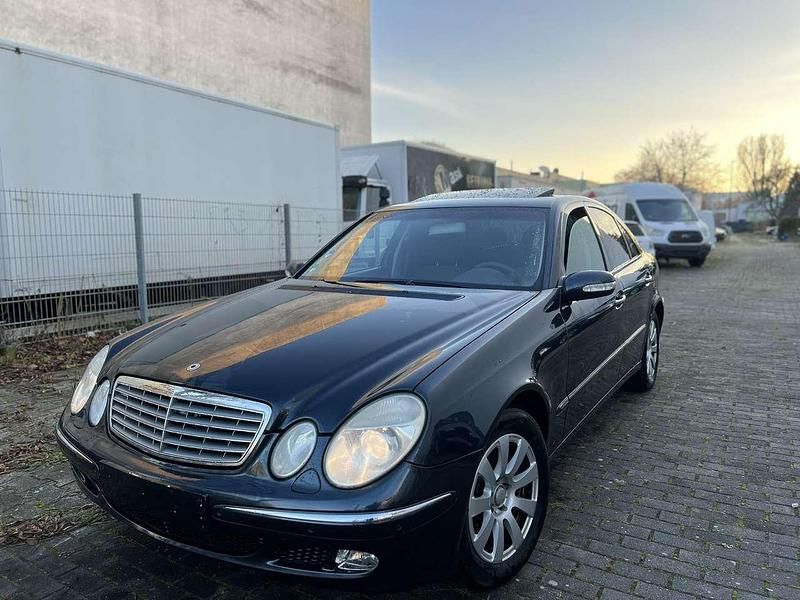 Gebraucht Mercedes E320 Elegance 224 PS (164 kW) 2003 Schwarz Limousine