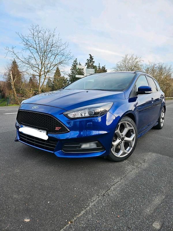 Brugt Ford Focus ST 250 HK (183 kW) 2017 Blå Stationcar