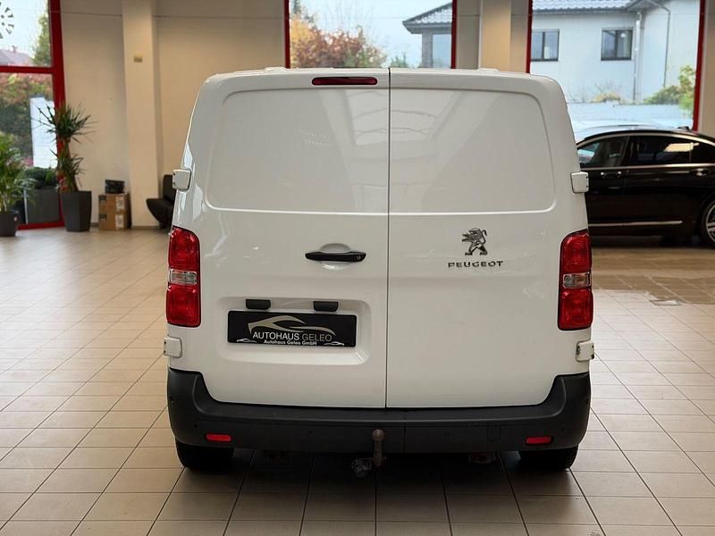 Gebraucht Peugeot Expert 120 PS (88 kW) 2020 Weiß Van
